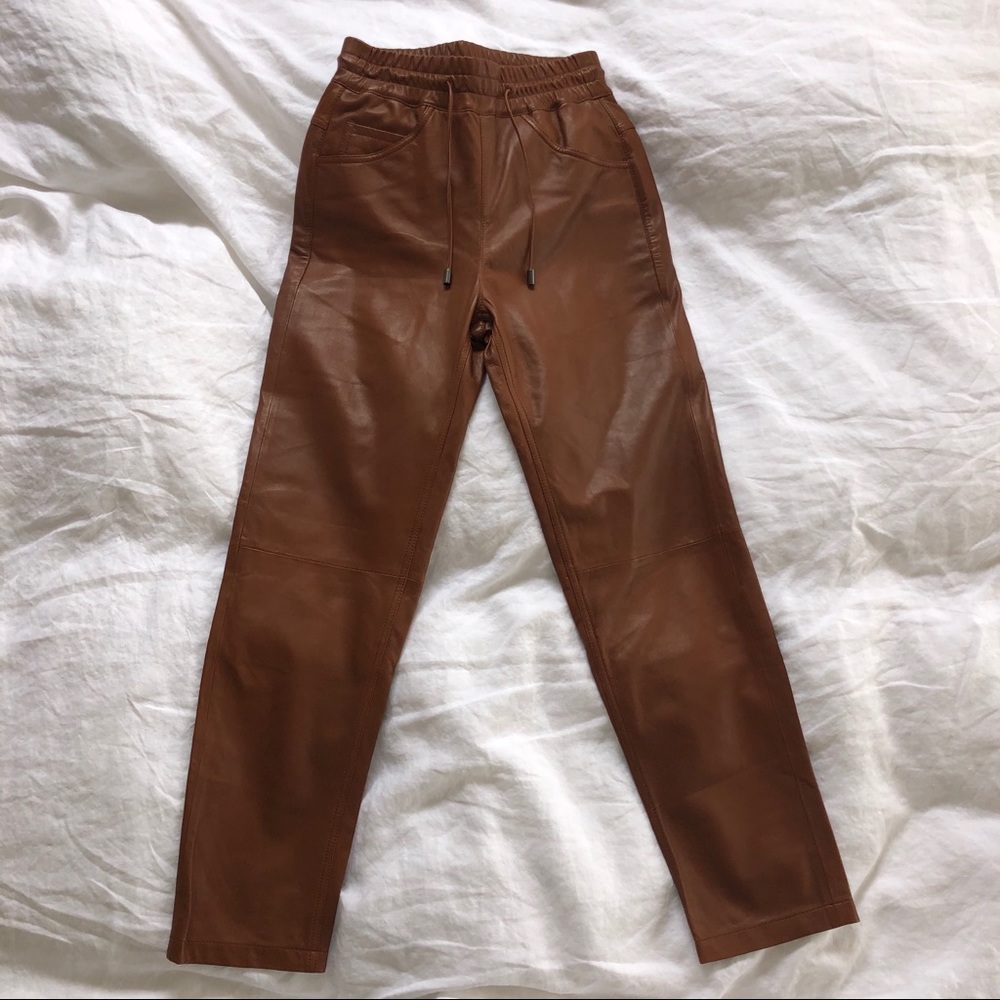 LTH JKT AMA SLIM FIT JOGGER - 100% soft lambskin